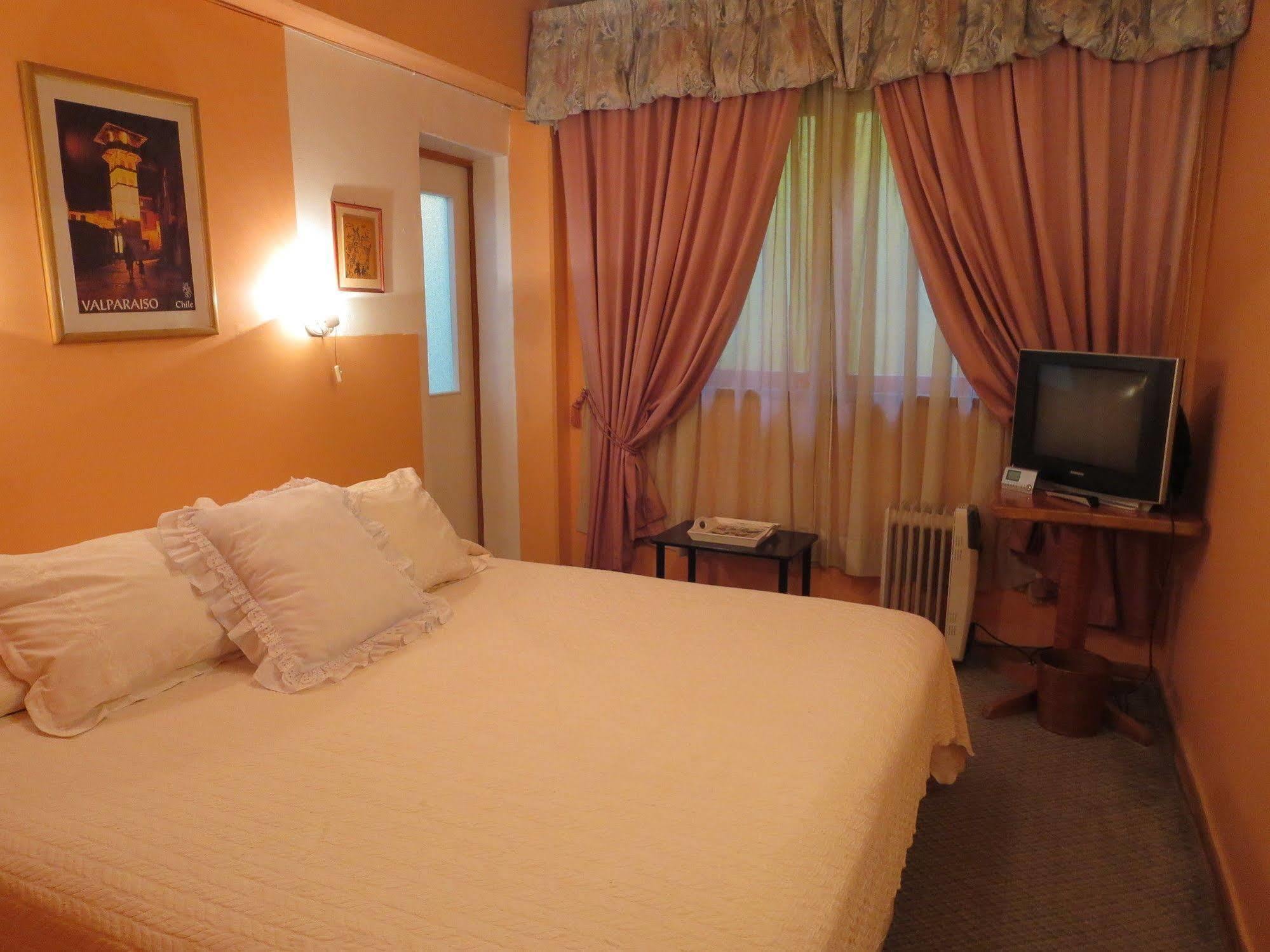 Marilu 'S Bed And Breakfast Hostel 산티아고 외부 사진